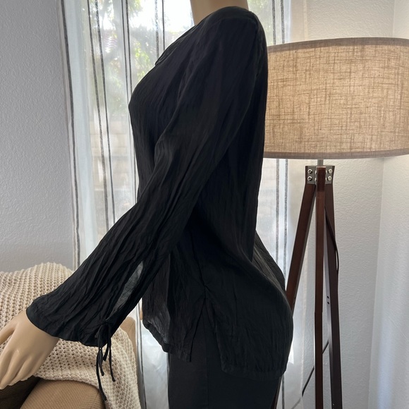 Bianco Levrin Black Long Sleeve Silk Blouse Top Size M Medium Crinkle - Picture 6 of 10